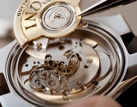 广州劳力士手表有水珠了