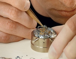 广州劳力士里面有雾气